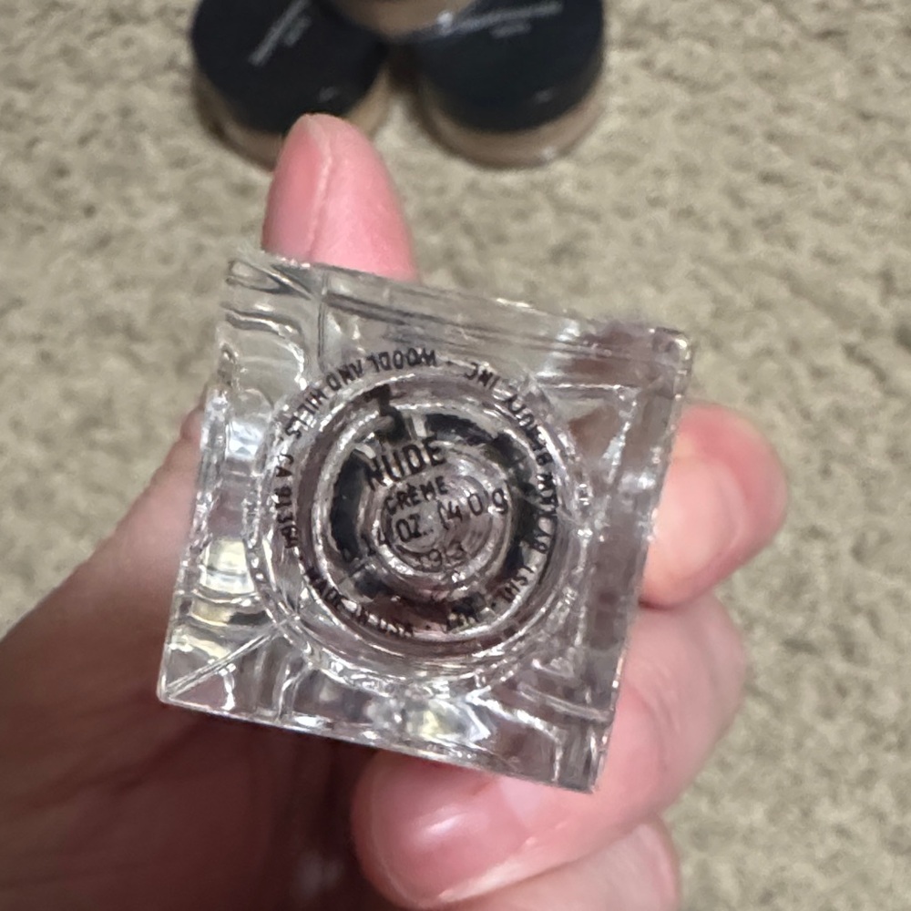 Makeup Bundle - Picture 14 of 16